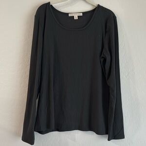 Good Days Only
NWT! Never worn
Basic rib tee.
Very Soft
XL